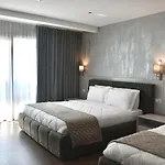 Royal G Max Hotel