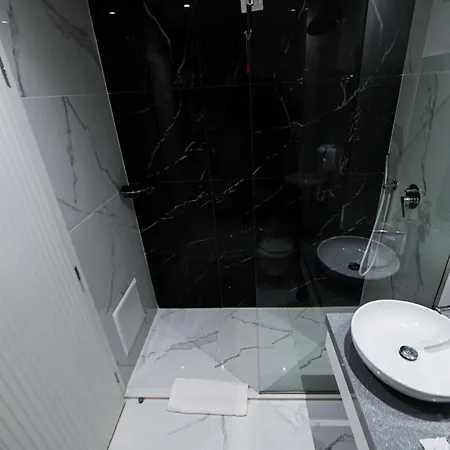 Royal G Max Hotel Golem (Tirana)
