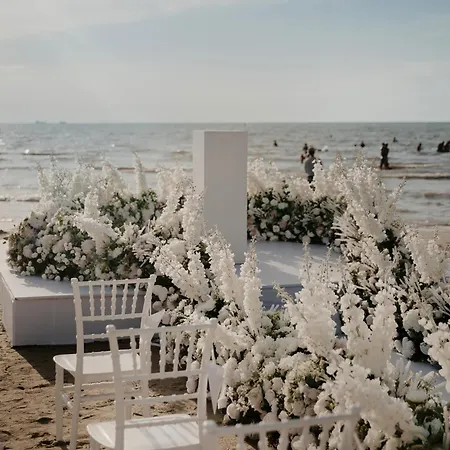 Royal G Max Golem (Tirana)