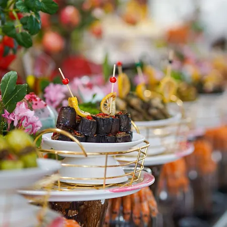 Hotel Royal G Max Golem (Tirana)