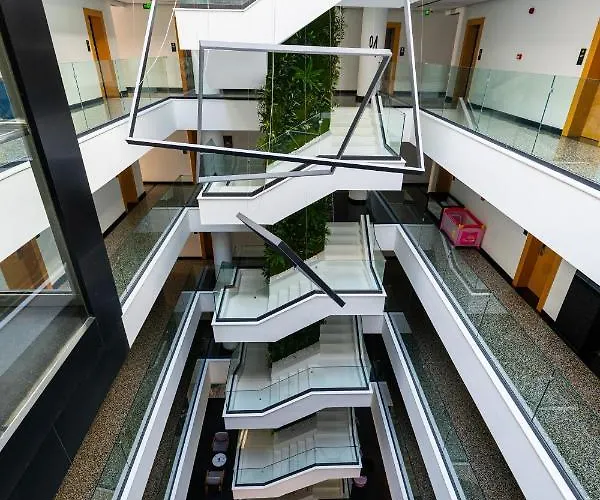 Royal G Max Golem (Tirana)