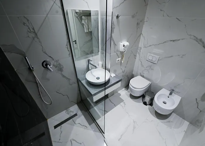 Royal G Max Hotel Golem (Tirana)