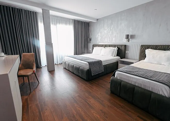 Royal G Max Hotel Golem (Tirana)