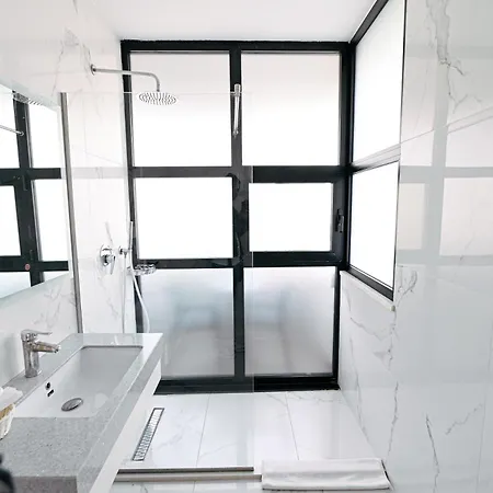 Hotel Royal G Max Golem (Tirana)