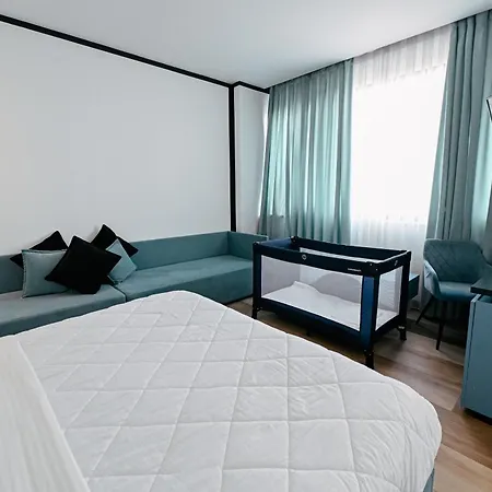 Hotel Royal G Max Golem (Tirana)