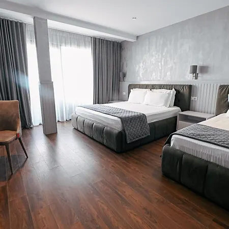 Royal G Max Hotel Golem (Tirana)