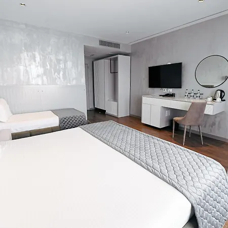 Hotel Royal G Max Golem (Tirana)