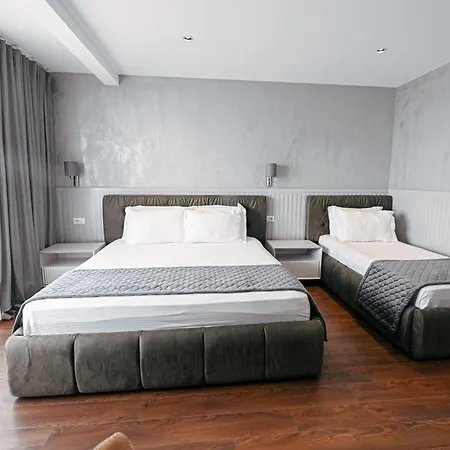 Royal G Max 5* Golem (Tirana)