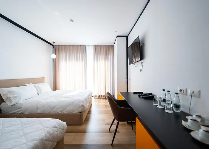 Royal G Max 5* Golem (Tirana)