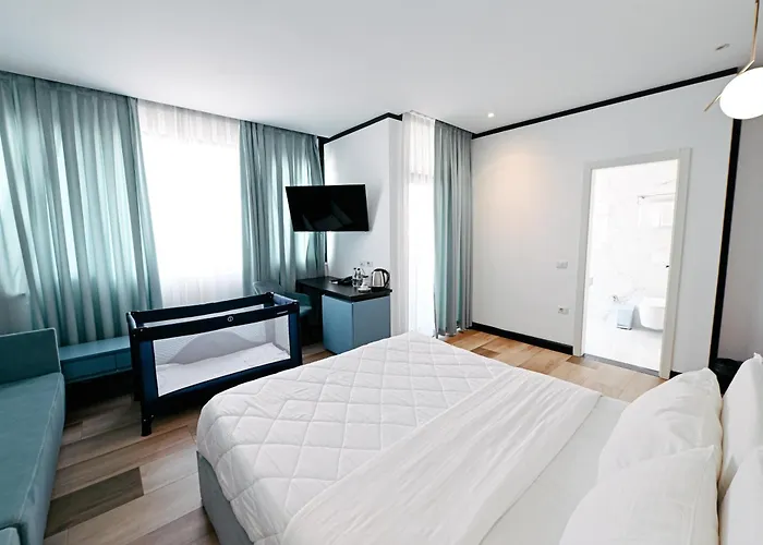 Royal G Max 5* Голем