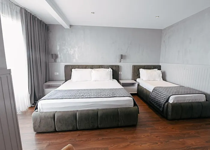 Royal G Max 5* Golem (Tirana)